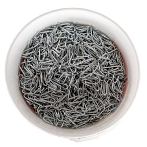 Bekaert 1.5" 9 ga Knurled (C3 DOT) Staples (50 lb bucket)