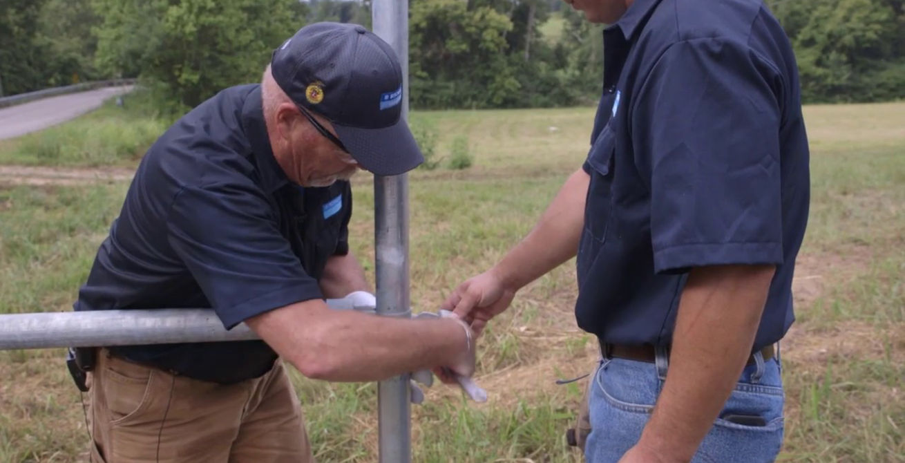 How to Build a Pipe H-Brace for your Fence