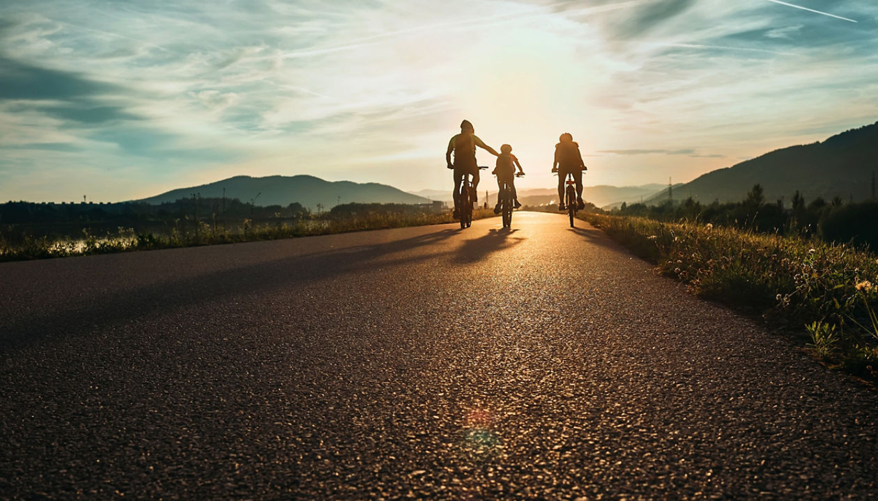 Cutting carbon while improving performance: Reconstruction of asphalt pavement with Mesh Track®