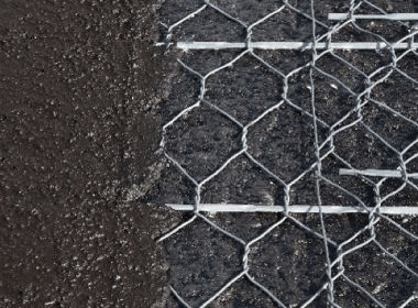 road_reinforcement_mesh_track_bekaert.png