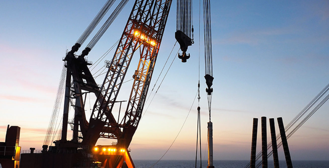 Ship Derrick Crane