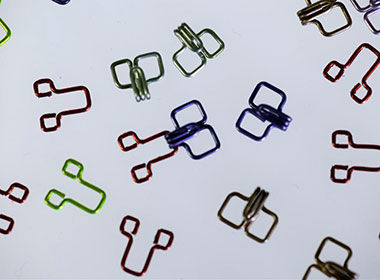 Sostenes con aros hot sale
